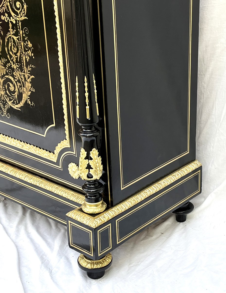 Large Napoleon III-style Sideboard With Columns And Boulle Marquetry-photo-4