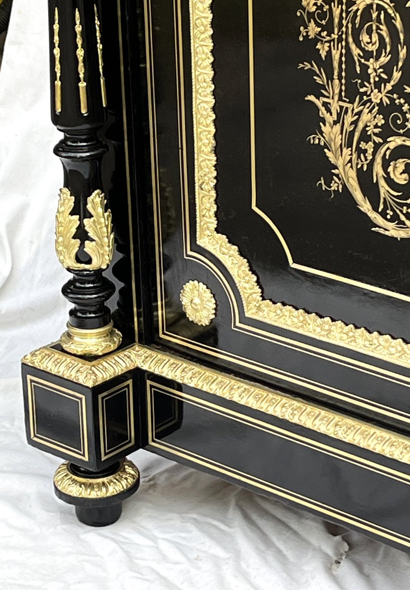 Large Napoleon III-style Sideboard With Columns And Boulle Marquetry-photo-1