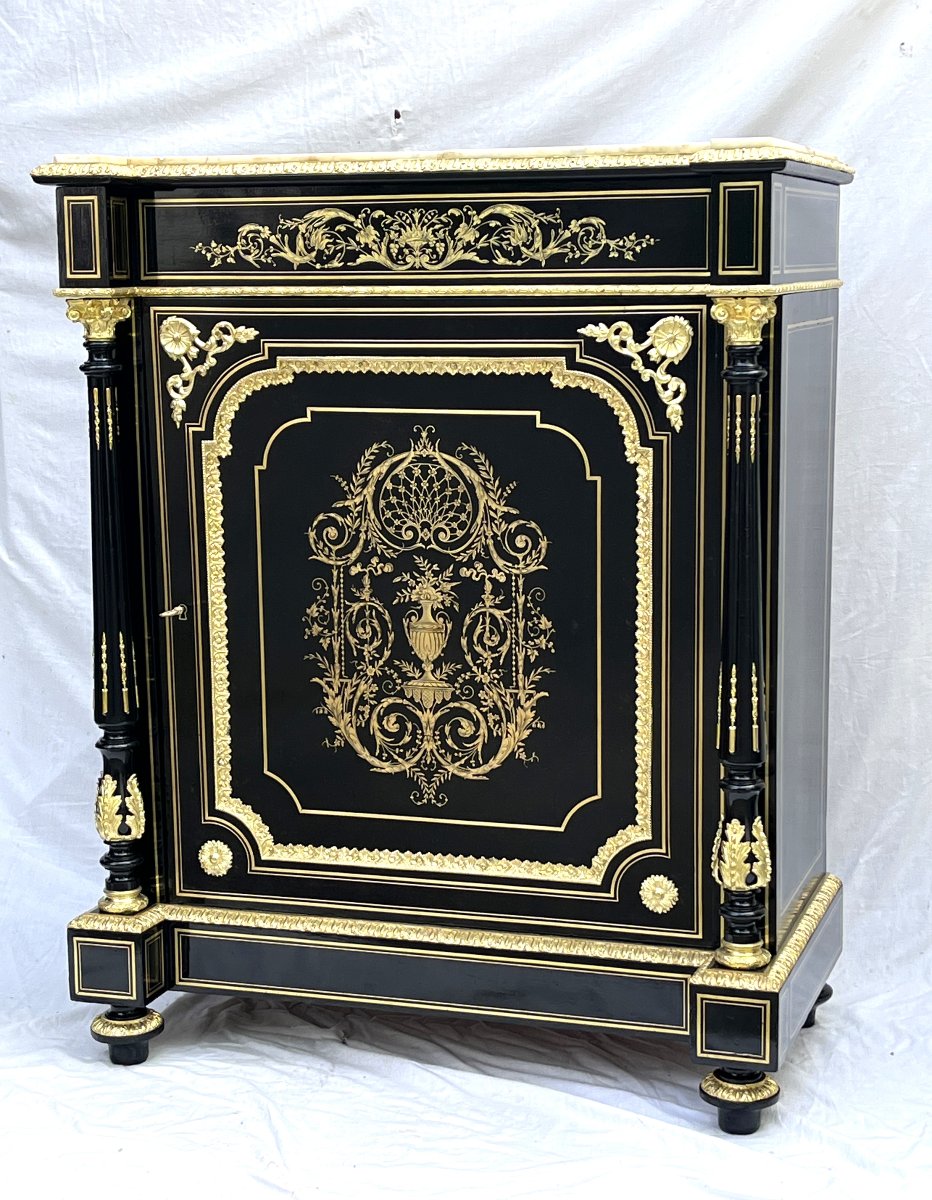 Large Napoleon III-style Sideboard With Columns And Boulle Marquetry