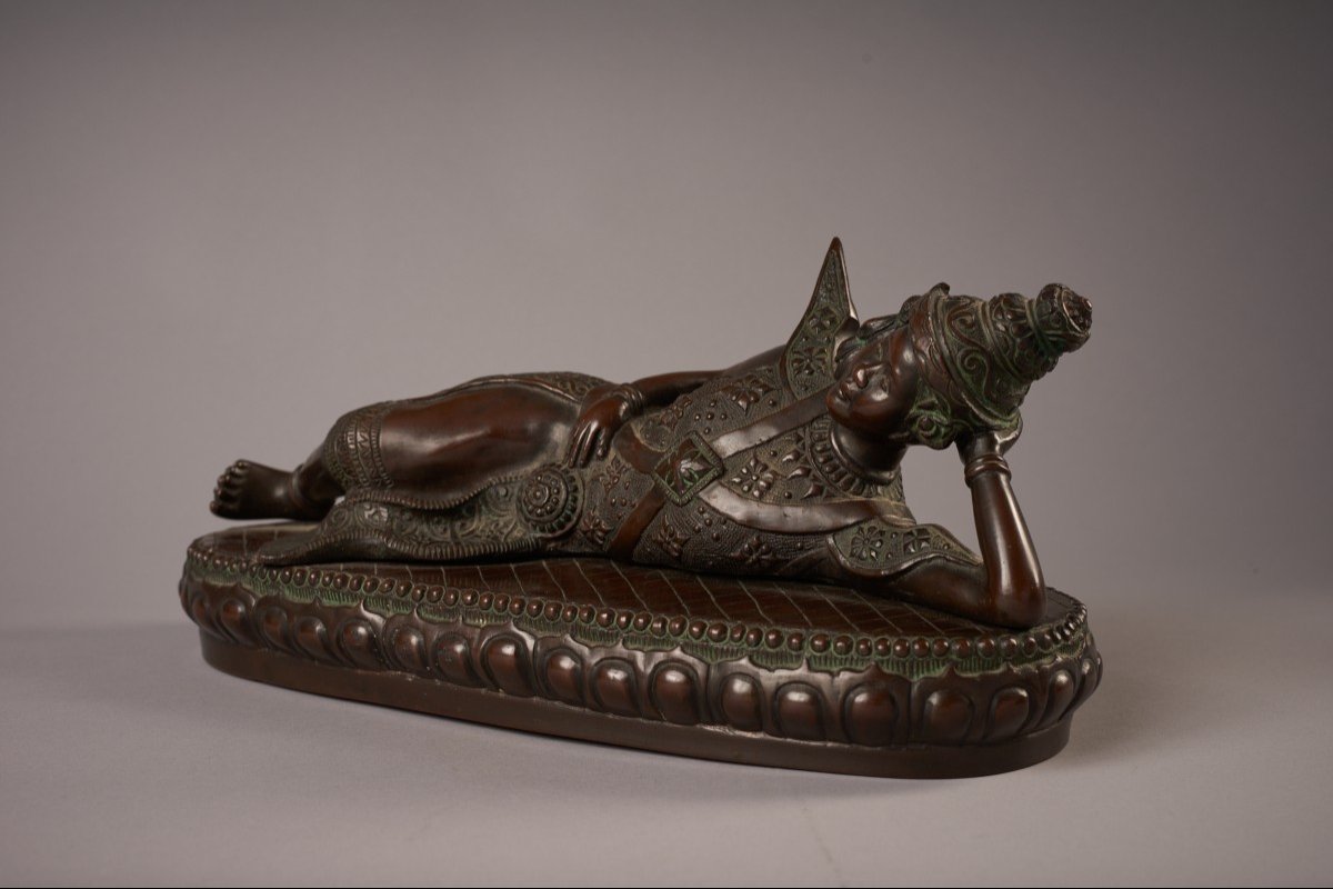 Reclining Buddha In Bronze, Indo Chinese School Circa 1900-photo-2