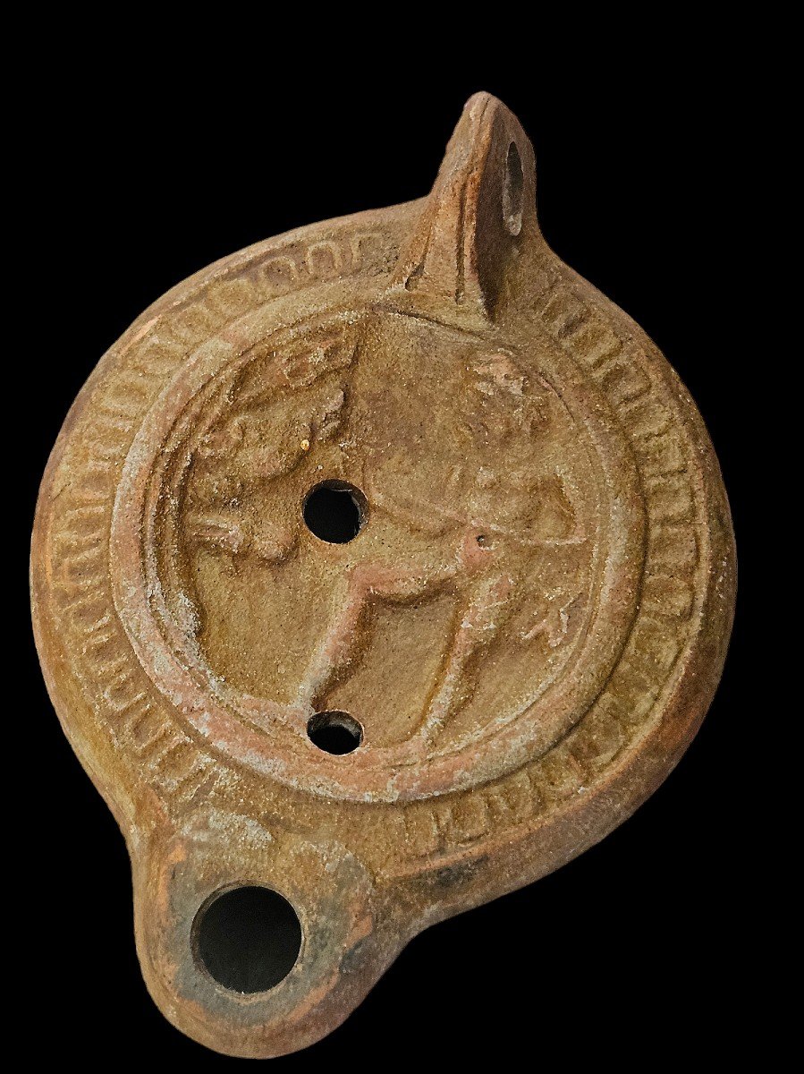 Lampe à Huile Bassin Méditerranéen, époque Romaine, 150 à 250 Ap Jc, ( Type Bussière Dx I ) -photo-2