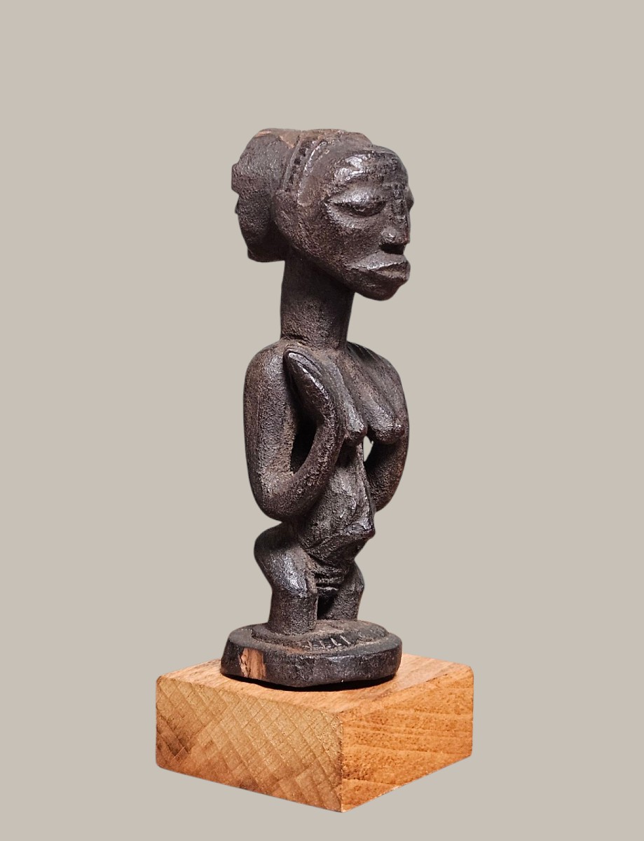 Luba-hemba Altar Figure, Democratic Republic Of Congo, Early 20th Century
