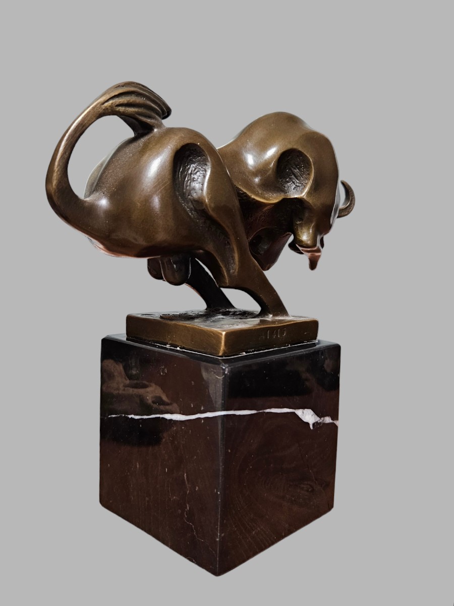 "Sculpture En Bronze présentant Un Taureau  signé Miguel Fernandez LOPEZ, dit "Milo",  XXème -photo-3