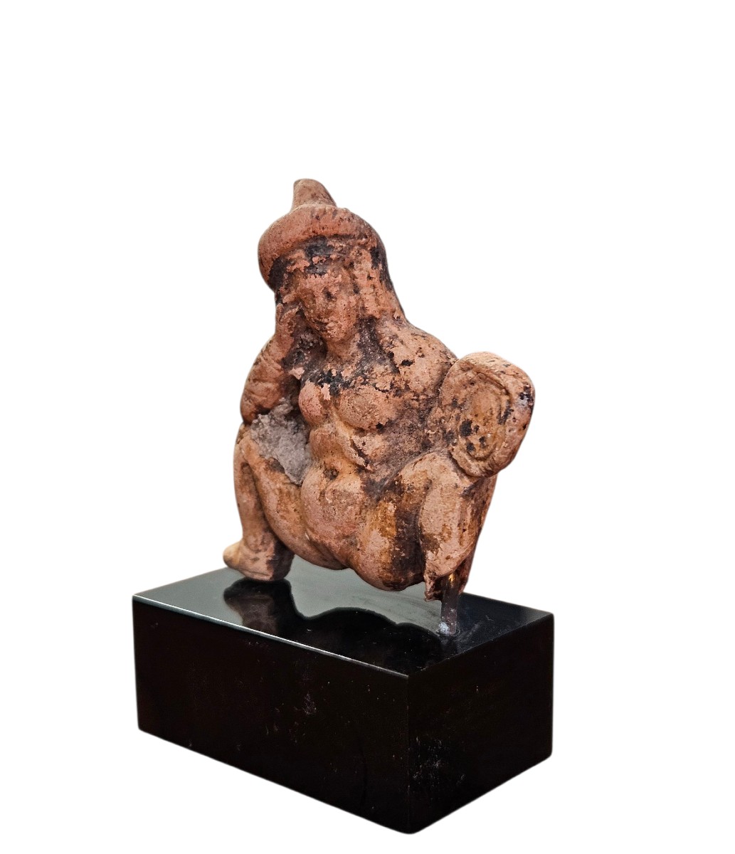 Statuette Époque gréco-romaine, bassin méditerranéen, 300 à 100 avant JC.-photo-2