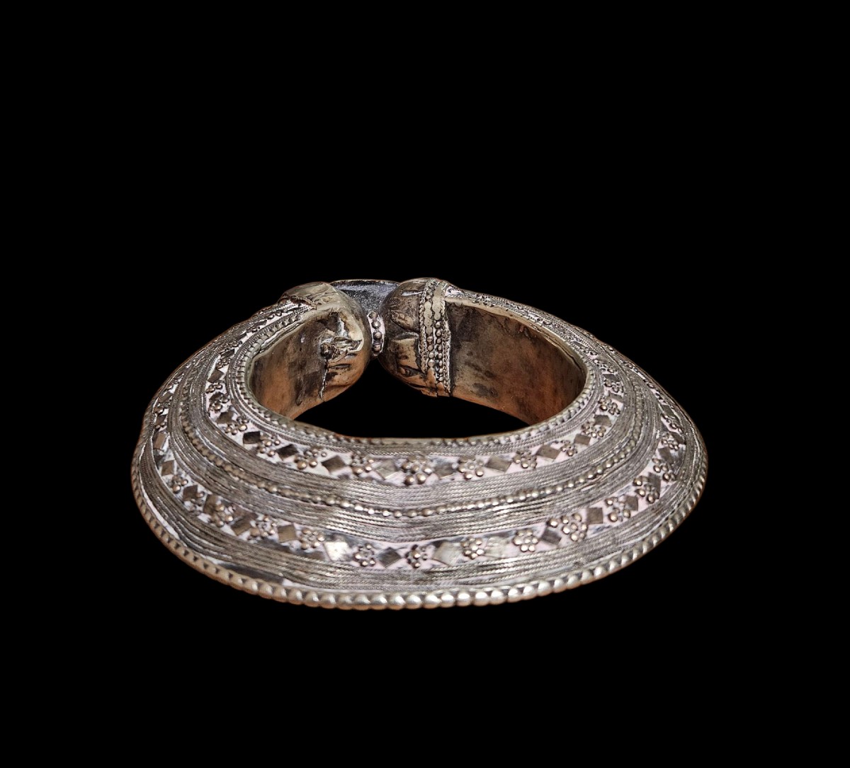 Arm Bracelet From North Yemen, Regions Of Sa'dah, Amran And Jabal Rasih, 19th Century-photo-3