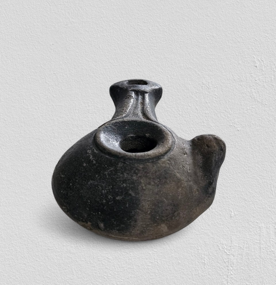 Lampe à huile hellénistique, proche du groupe Howland 28A Grande Grèce, IVe  IIIe siècle av JC-photo-2
