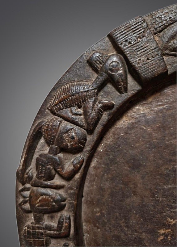plateau de divination du culte Ifá Yoruba – attribué à un atelier de la région d’Owo, Nigeria.-photo-2