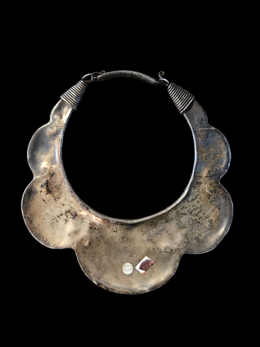 Traditional Ceremonial Torque, China, 19th Century-photo-1