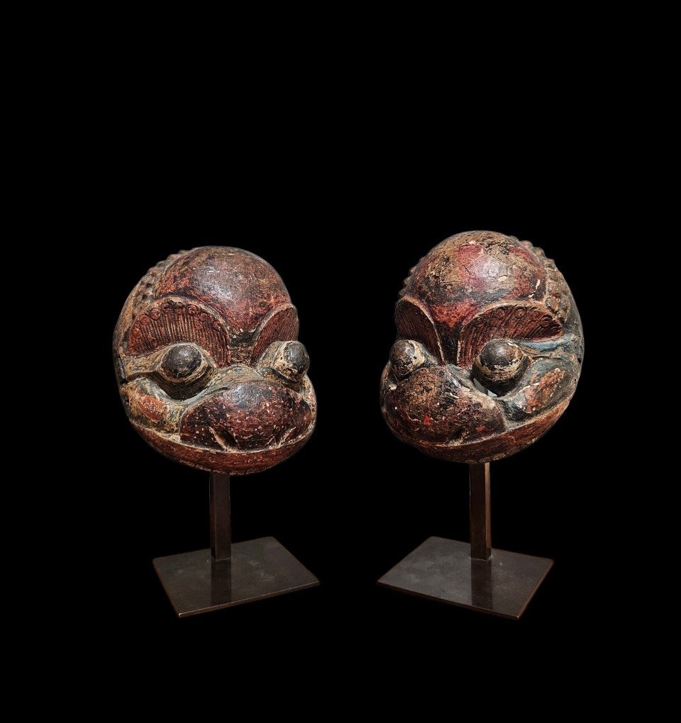 Paire de masques de théâtre, originaires de la province du Guizhou, Chine XIXème