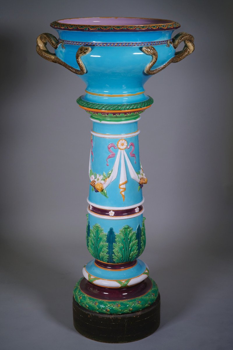 Majolica - Mintons Manufacture, Vasque On Its Column - Ceramic Majolica. Late 19th - Early 20th.