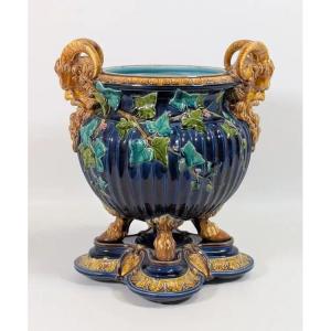Sarreguemines, Important cache pot aux faunes, barbotine majolica