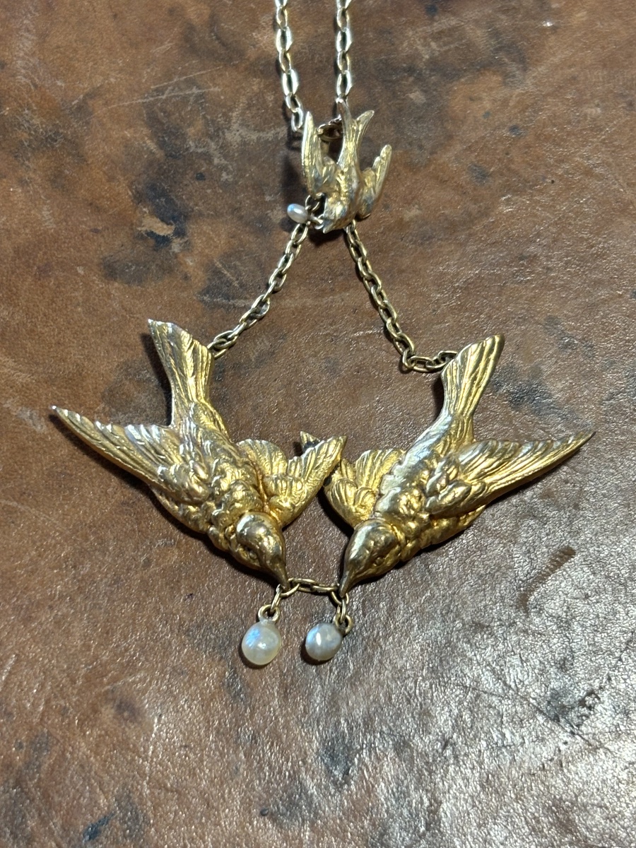 Gold And Fine Pearl Swallow Necklace-photo-3