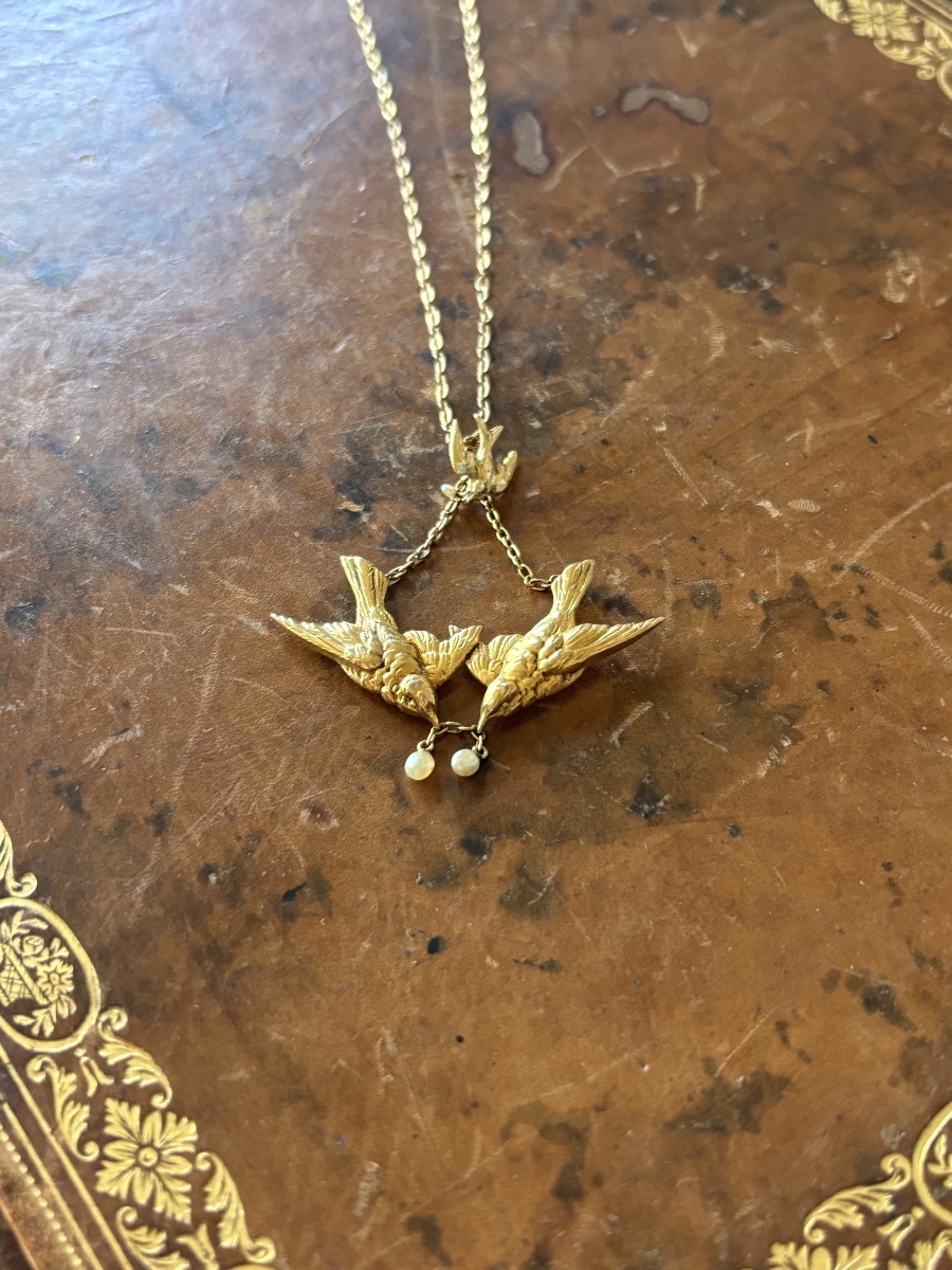 Gold And Fine Pearl Swallow Necklace-photo-4