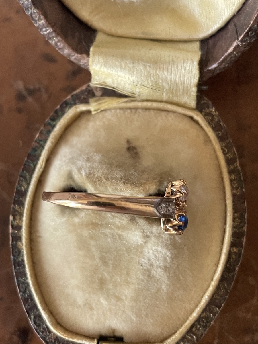 Antique 18-karat Gold Ring With Sapphire And Diamonds – Art Deco Period-photo-2