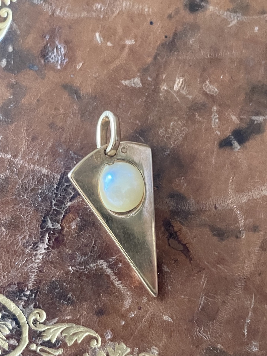 18-karat Gold Pendant With A Central Pearl-photo-2