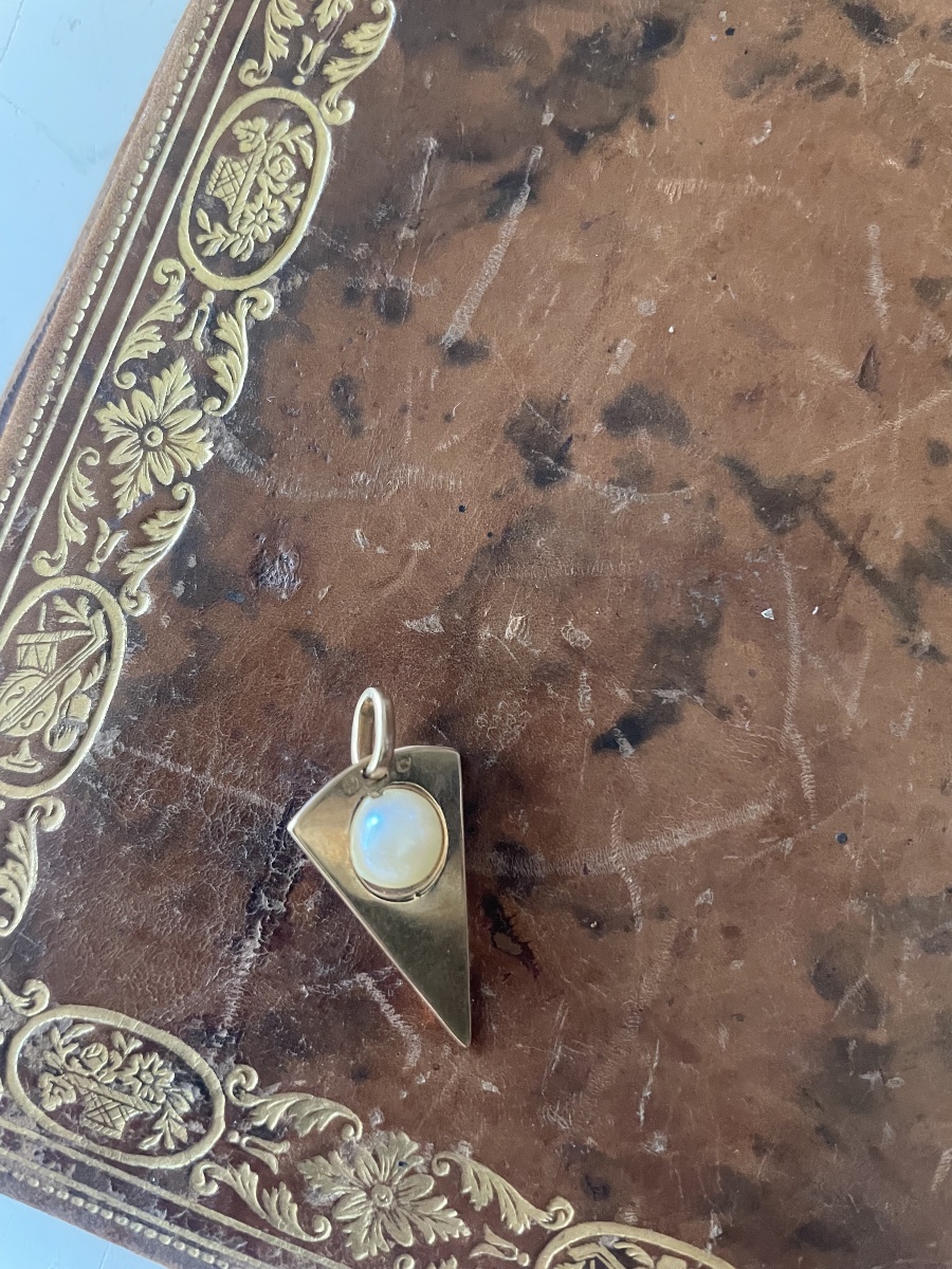 18-karat Gold Pendant With A Central Pearl-photo-3