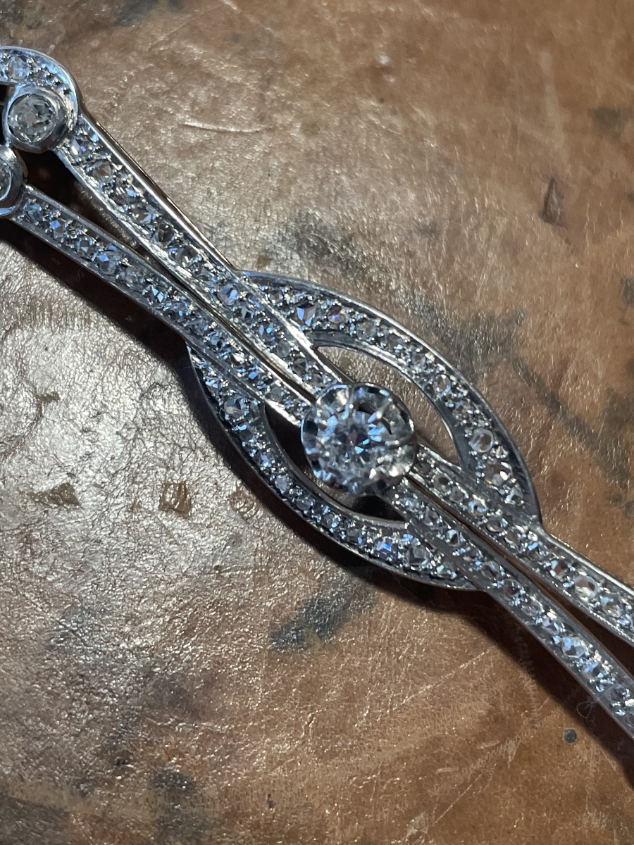 Art Deco Brooch In 18-karat White Gold And Diamonds-photo-3