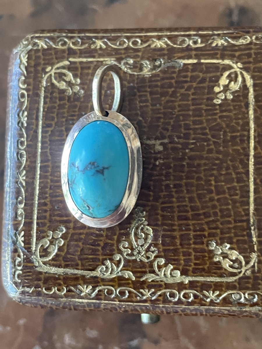 Antique 18-karat Gold Pendant Set With A Natural Turquoise-photo-2