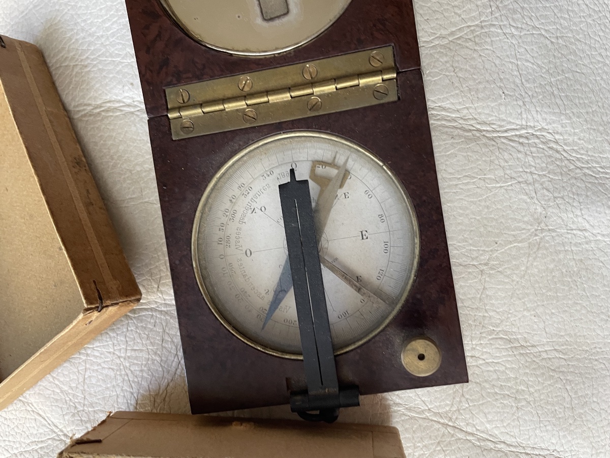 Boussole-Alidade-Automatique du Général Peigné - Modèle en Bakélite avec Notice et Boîte d'Orig-photo-2