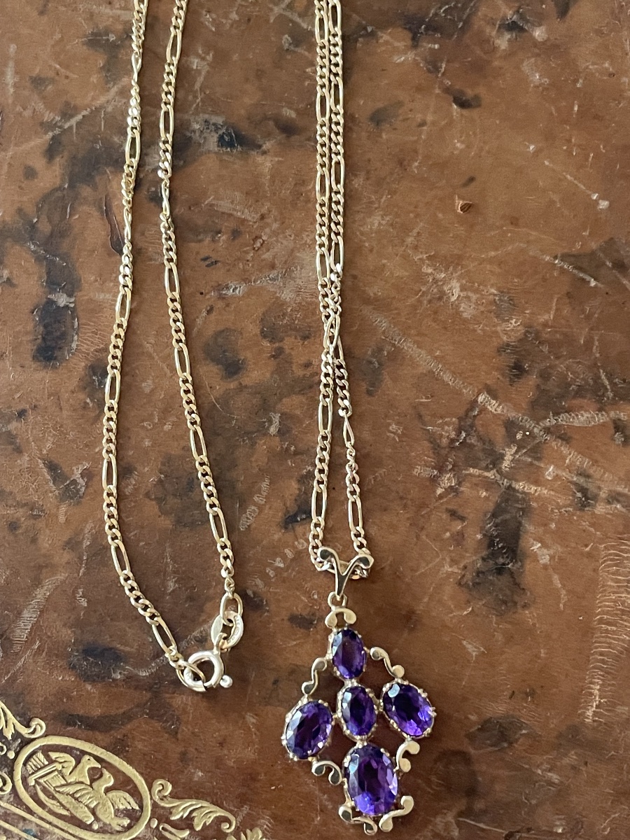 Vintage 18-karat Gold Necklace Set With Five Amethysts – Belle époque Pendant