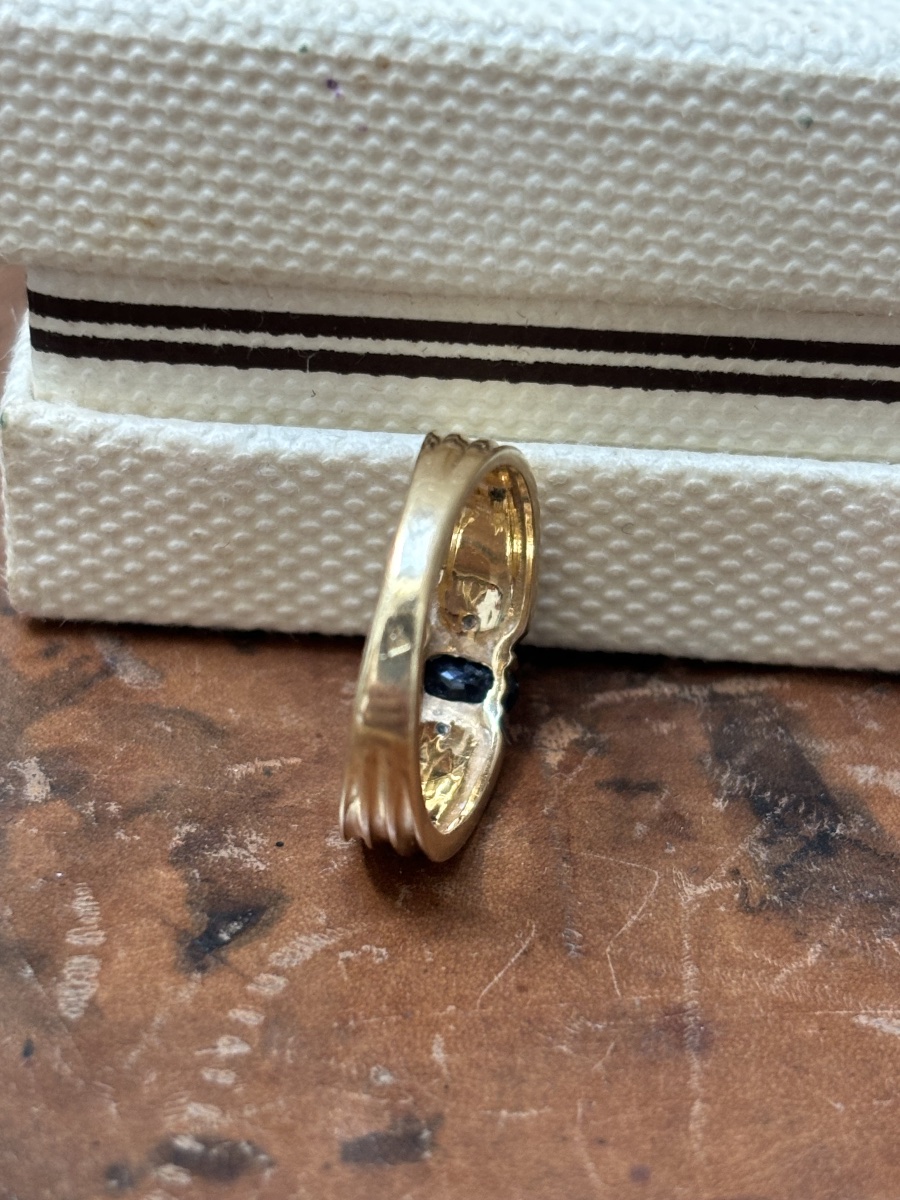 18-karat Yellow Gold Ring With A Natural Sapphire And Diamonds -photo-1