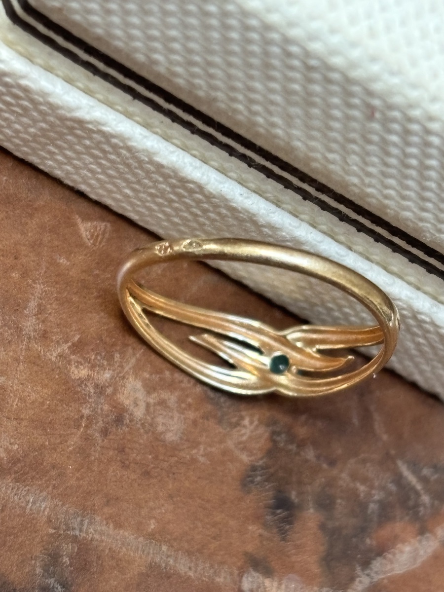 18k Yellow Gold Ring With Natural Emerald-photo-1