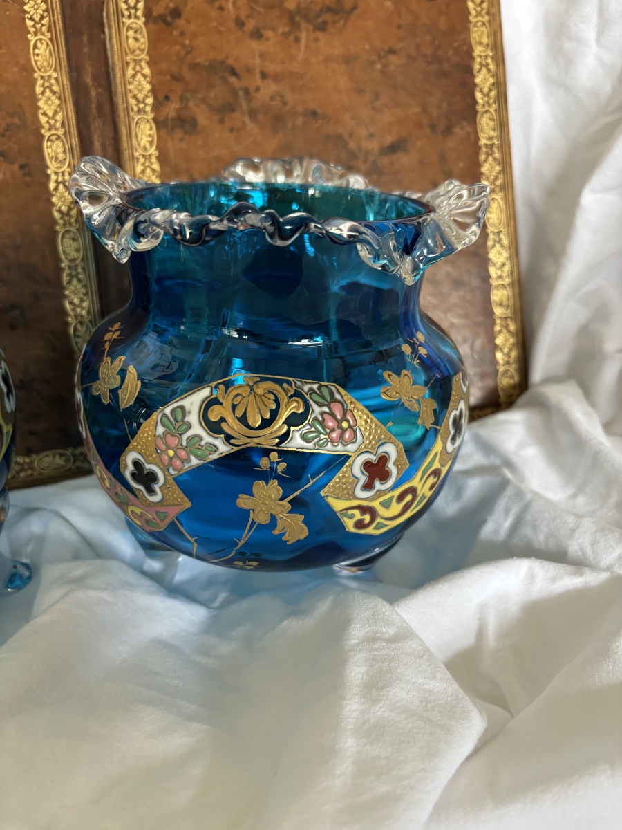 Paire de Vases Tripodes en Verre Bleu – Attribués à Auguste JEAN-photo-1