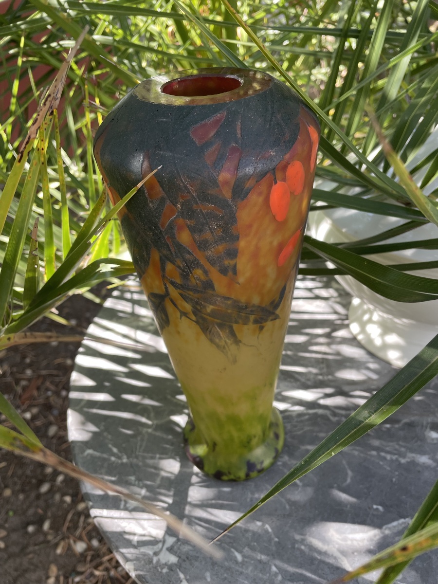 Daum Nancy Vase – Floral Design With Red Berries-photo-3