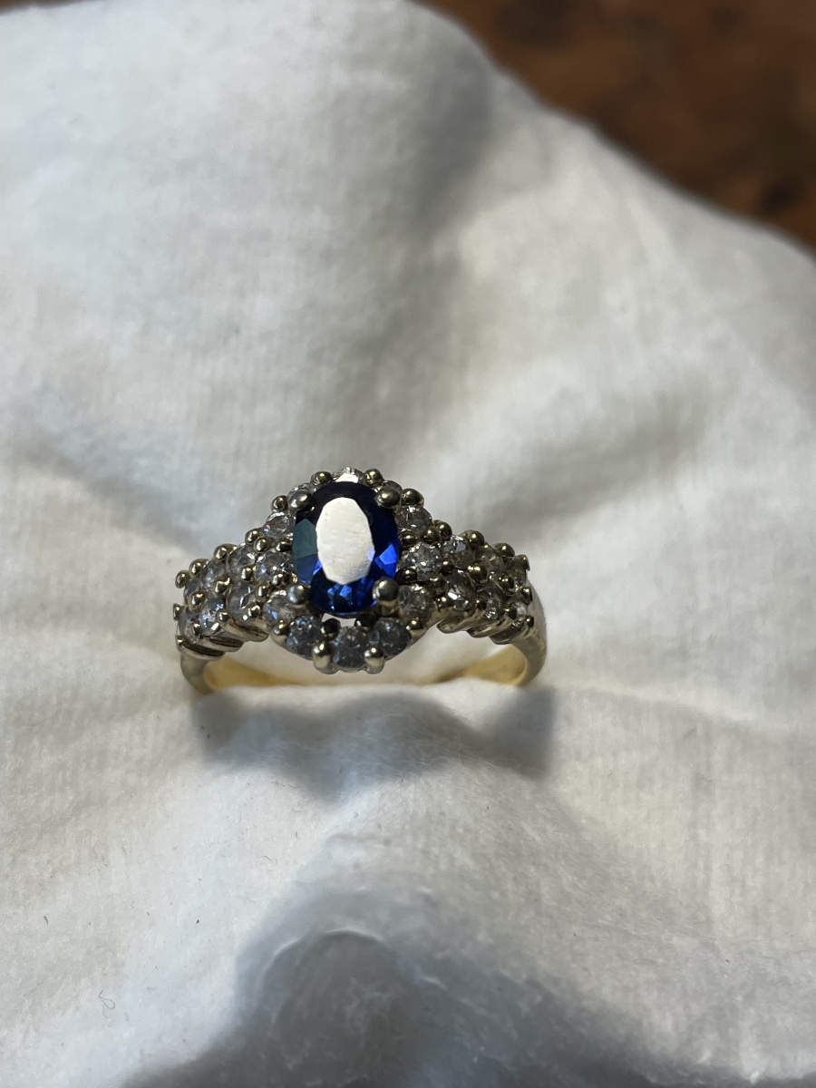 18k Gold Ring – Oval Blue Sapphire – 24 Diamonds -photo-4