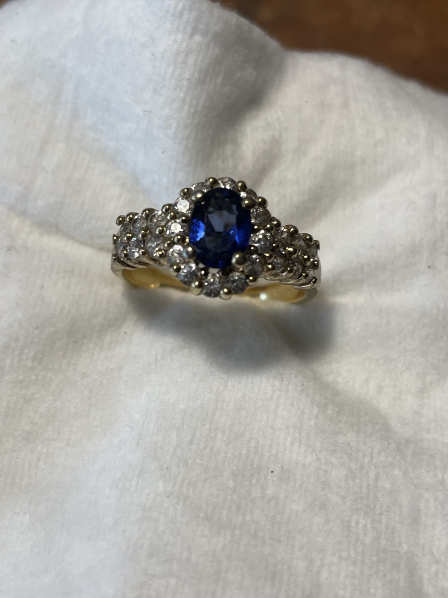 18k Gold Ring – Oval Blue Sapphire – 24 Diamonds -photo-3
