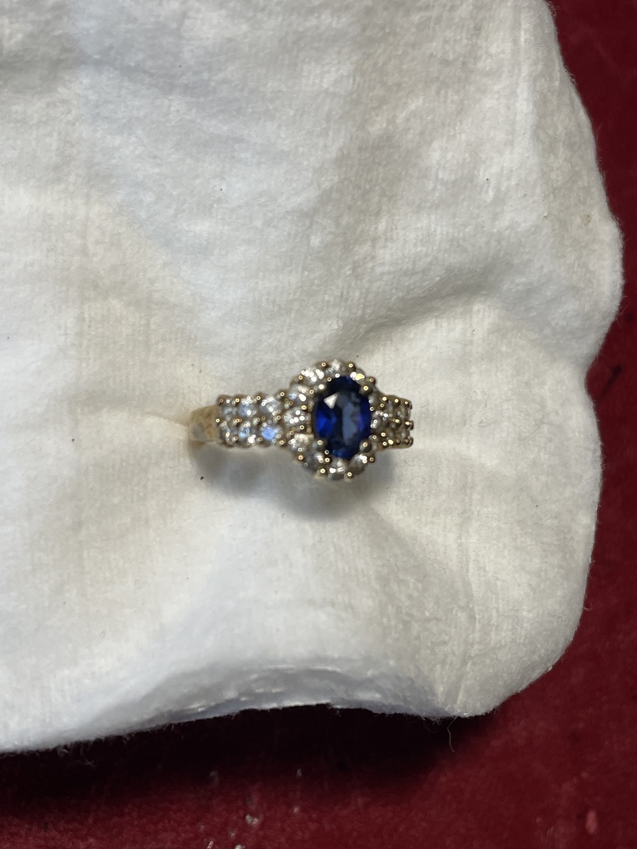 18k Gold Ring – Oval Blue Sapphire – 24 Diamonds -photo-5