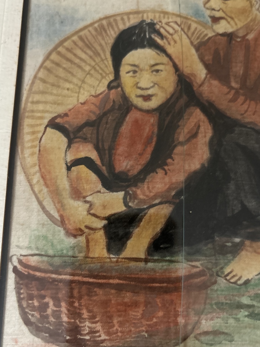 Asian Silk Painting – Traditional Lice-removal Scene -photo-1