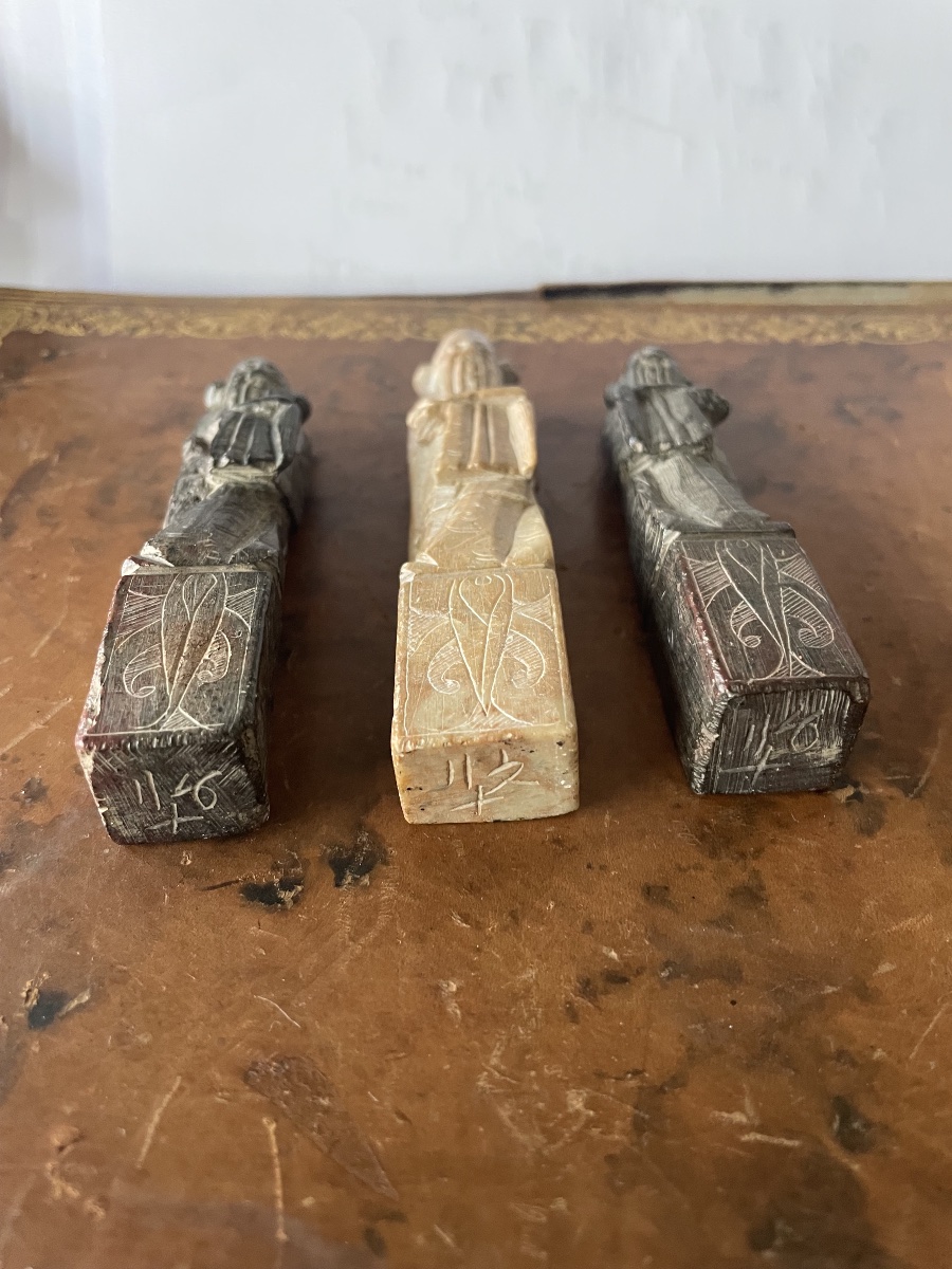 Ensemble de trois statuettes chinoises en pierre sculptée-photo-5