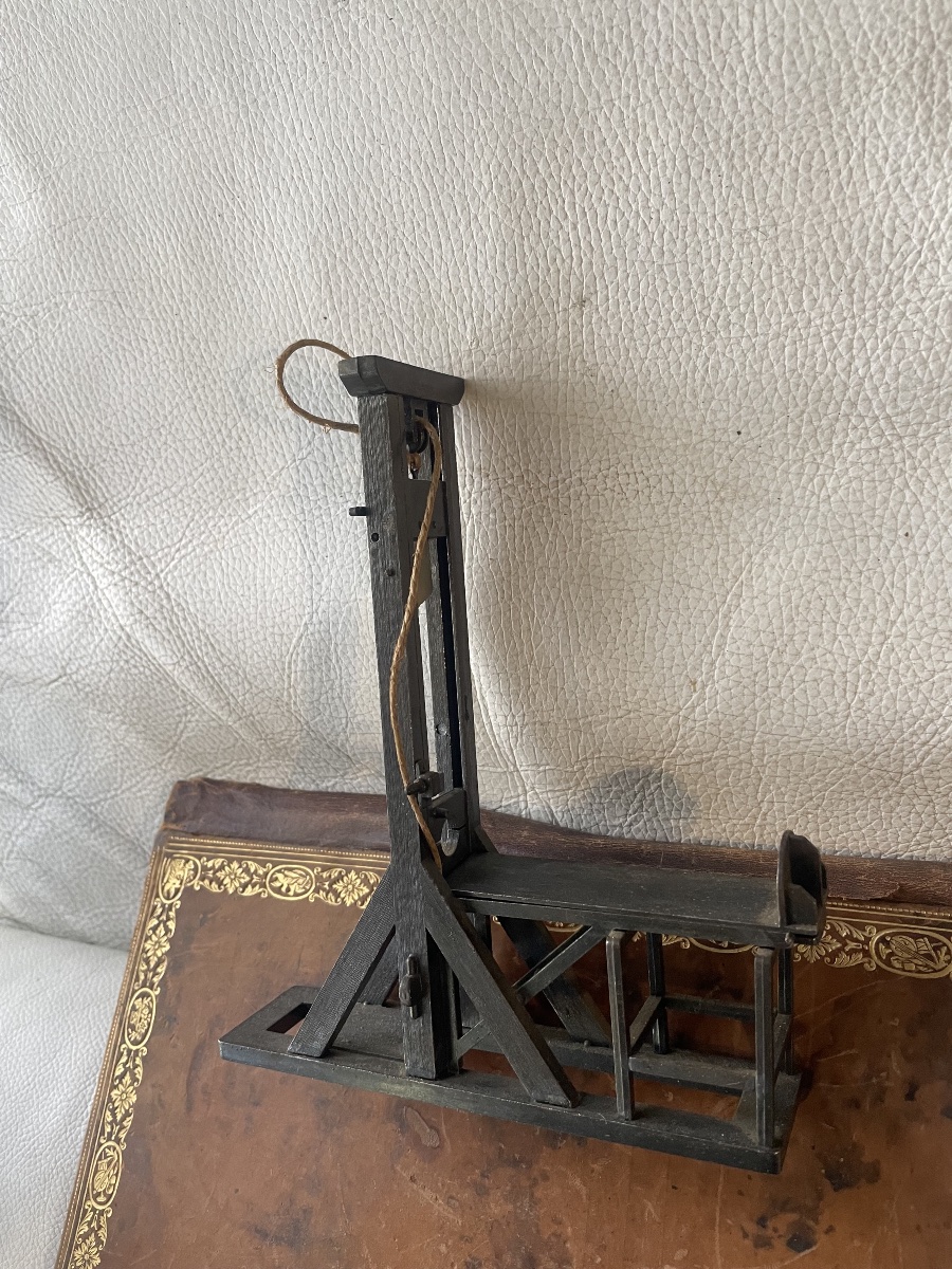 Ancienne guillotine de bureau SHP – Fabrication française