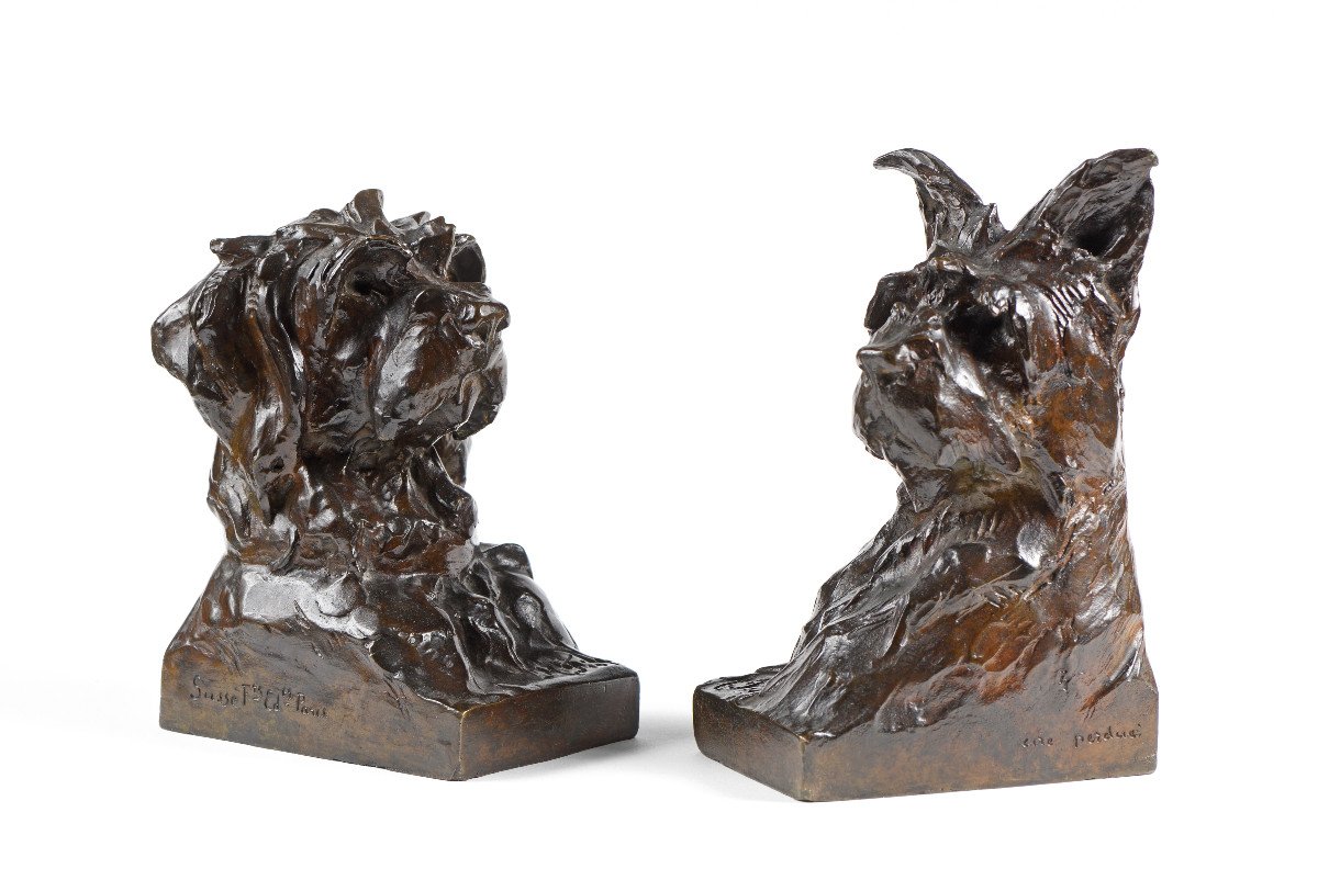Maximilien-louis Fiot (1886-1953) - Pair Of Dog Busts