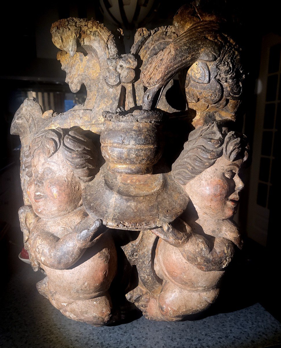 Sculpture, element de décor d un chapiteau, baroque d époque XVIIeme