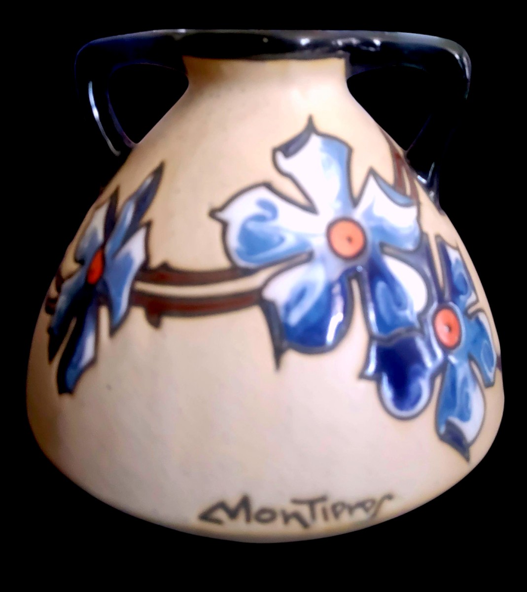 Vase bursiforme à deux anses signe Montieres, xxeme-photo-2
