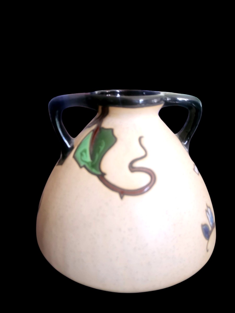 Vase bursiforme à deux anses signe Montieres, xxeme-photo-3
