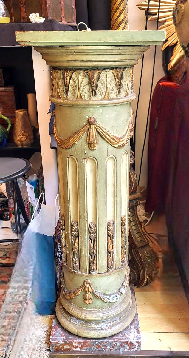 Ornamental Column In A Neoclassical Style - 19th Century