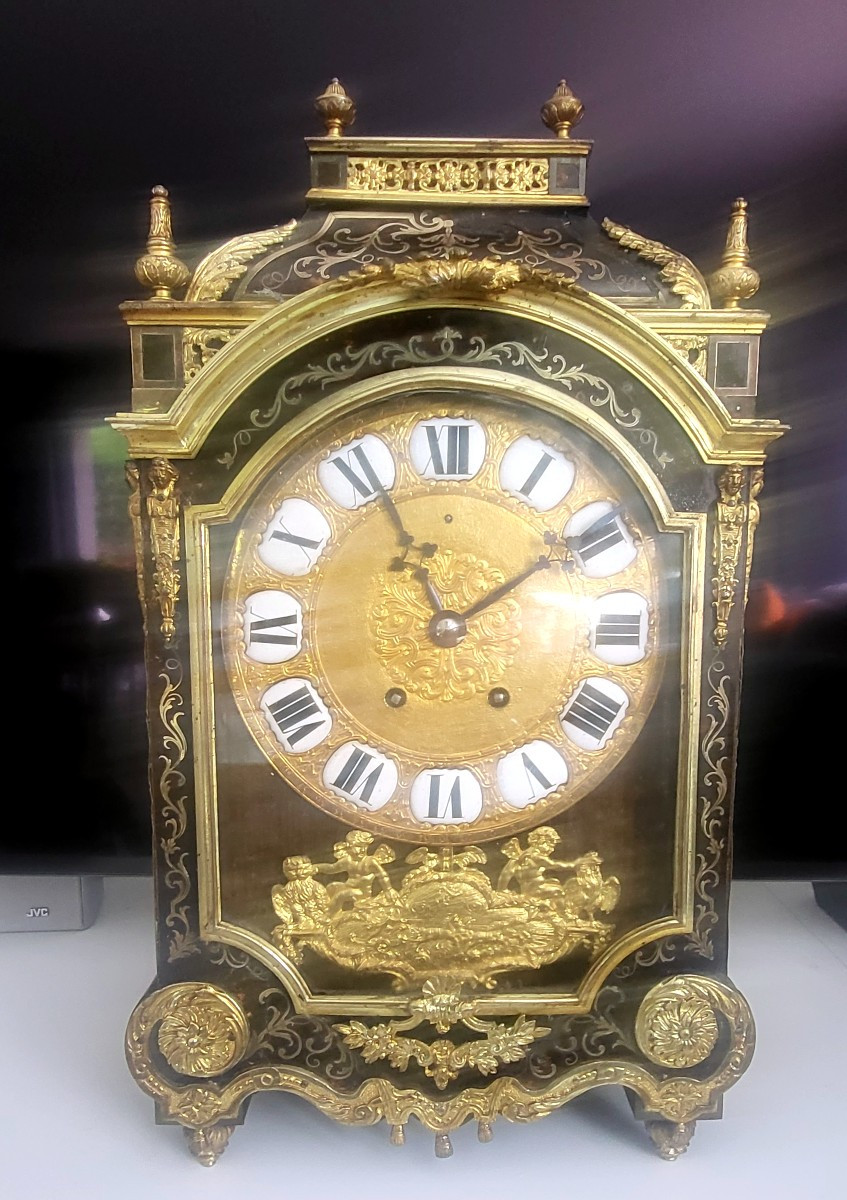 Pendule de cheminée marqueterie boule XIXeme signée Samuel Marti