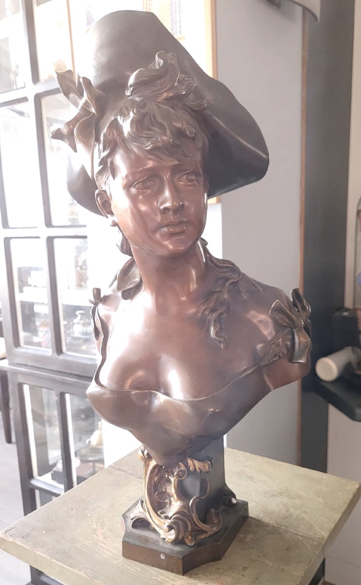 Bronze Sculpture Of An Elegant Woman Signed Nelson - 20th Century-photo-2
