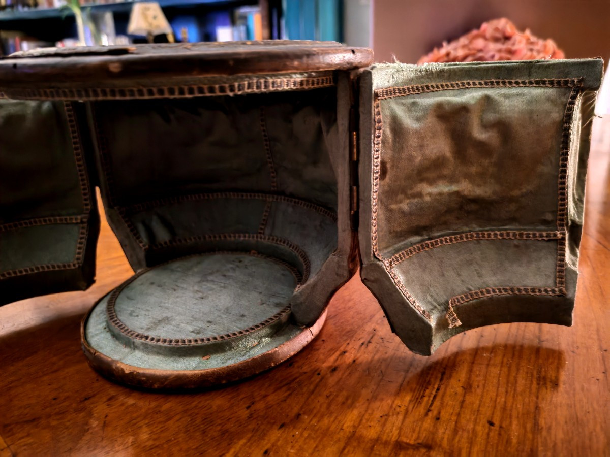 Ecrin XVIIeme destiné au transport par les voyageurs aristocrates d une tasse précieuse-photo-5