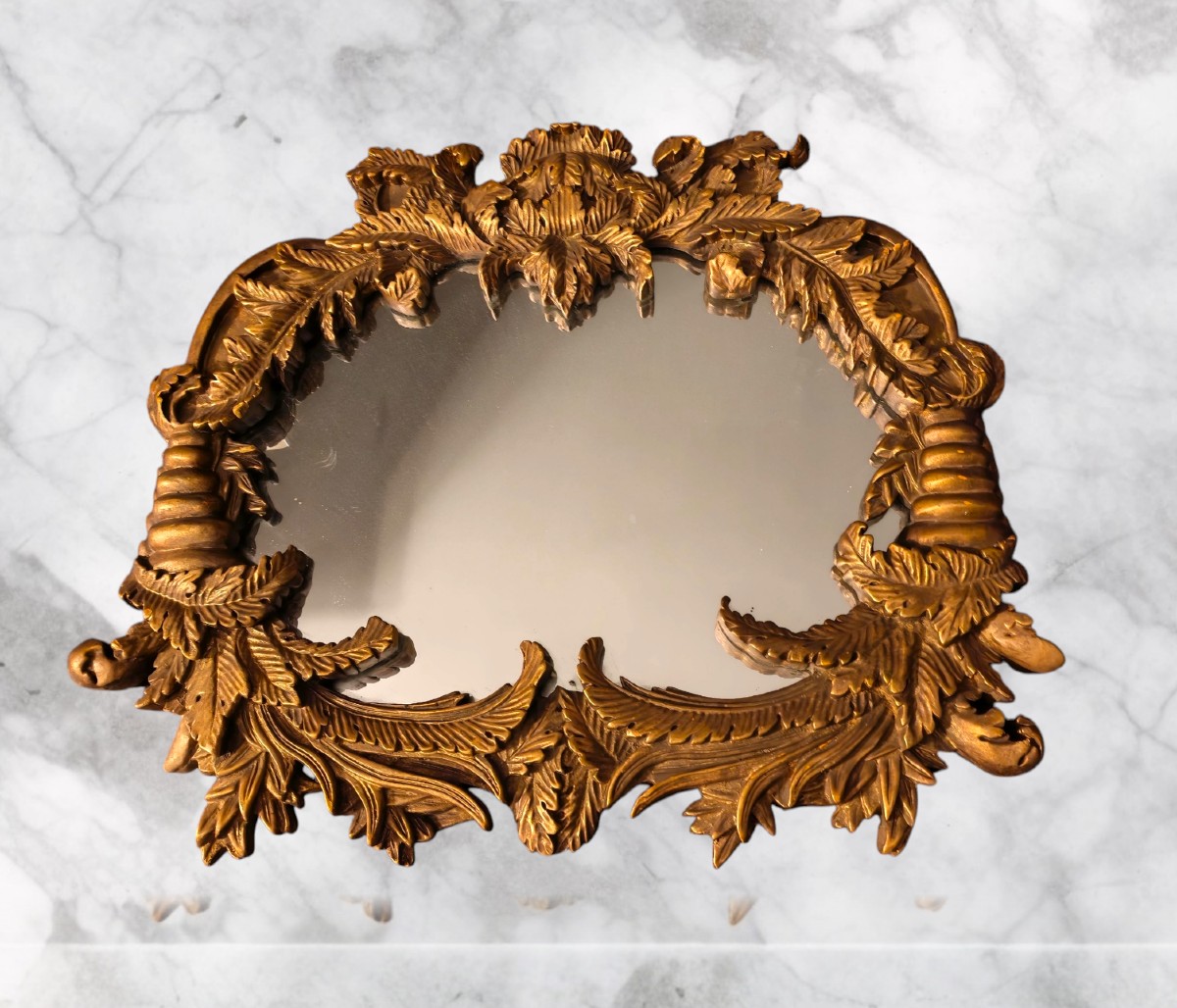 Miroir en bois doré de style baroque d époque XIXeme 