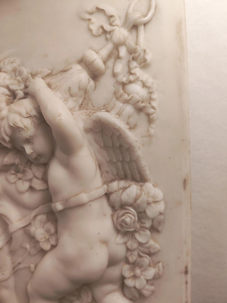 Haut relief en albâtre angelots ailés d époque XIXeme-photo-3