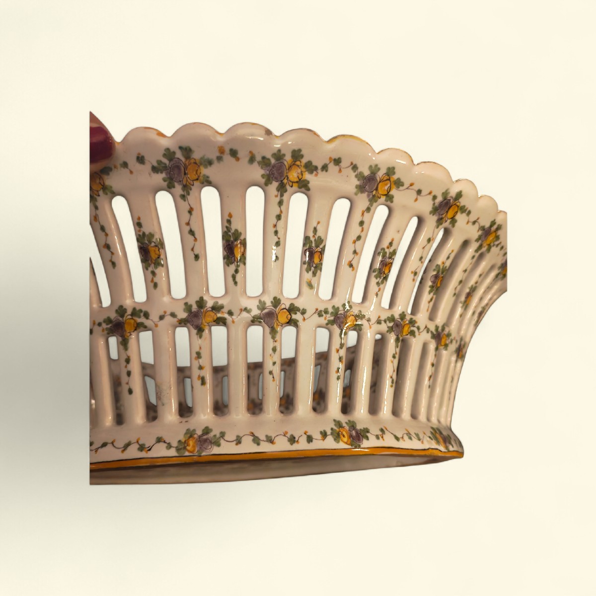 Corbeille ajourée en faïence  fine signée Émile Tessier Malicorne 1880-photo-3