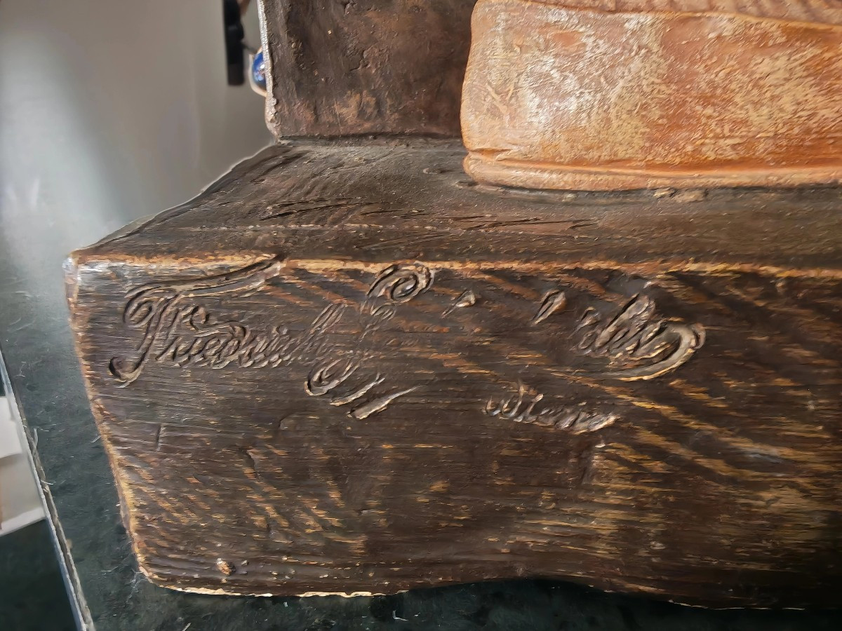 Importante sculpture en terre cuite signeeGoldscheider de Vienne représentant Pierrot XIXeme -photo-4