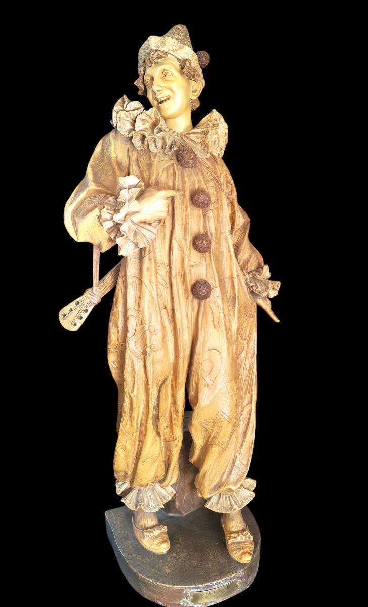 Importante sculpture en terre cuite signeeGoldscheider de Vienne représentant Pierrot XIXeme 