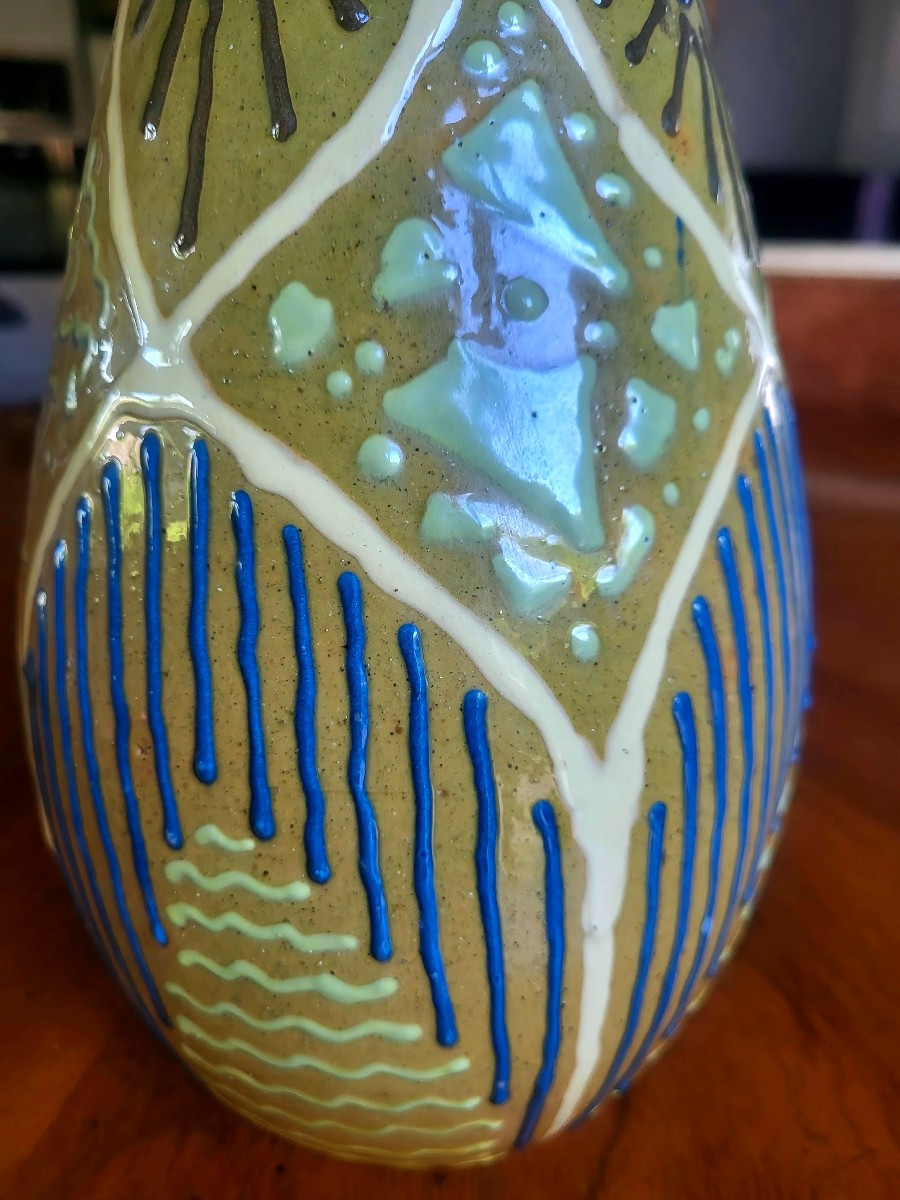 Vase élancé et décors graphiques émaillé en relief de Martial Pivon 1930-photo-2