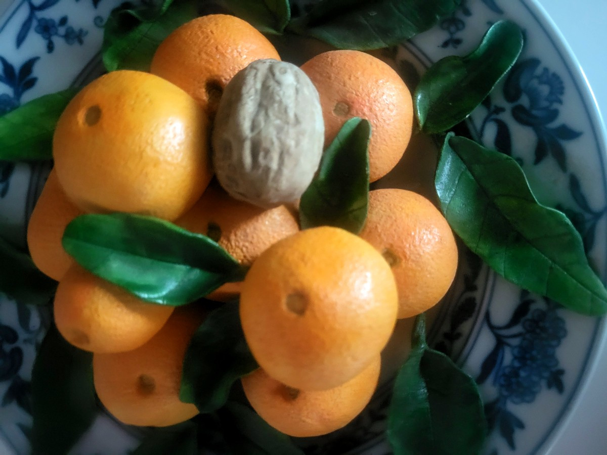 Trompe l'Oeil Plate, Mandarin Decoration, Signed Christine Viennet - 20th Century-photo-2