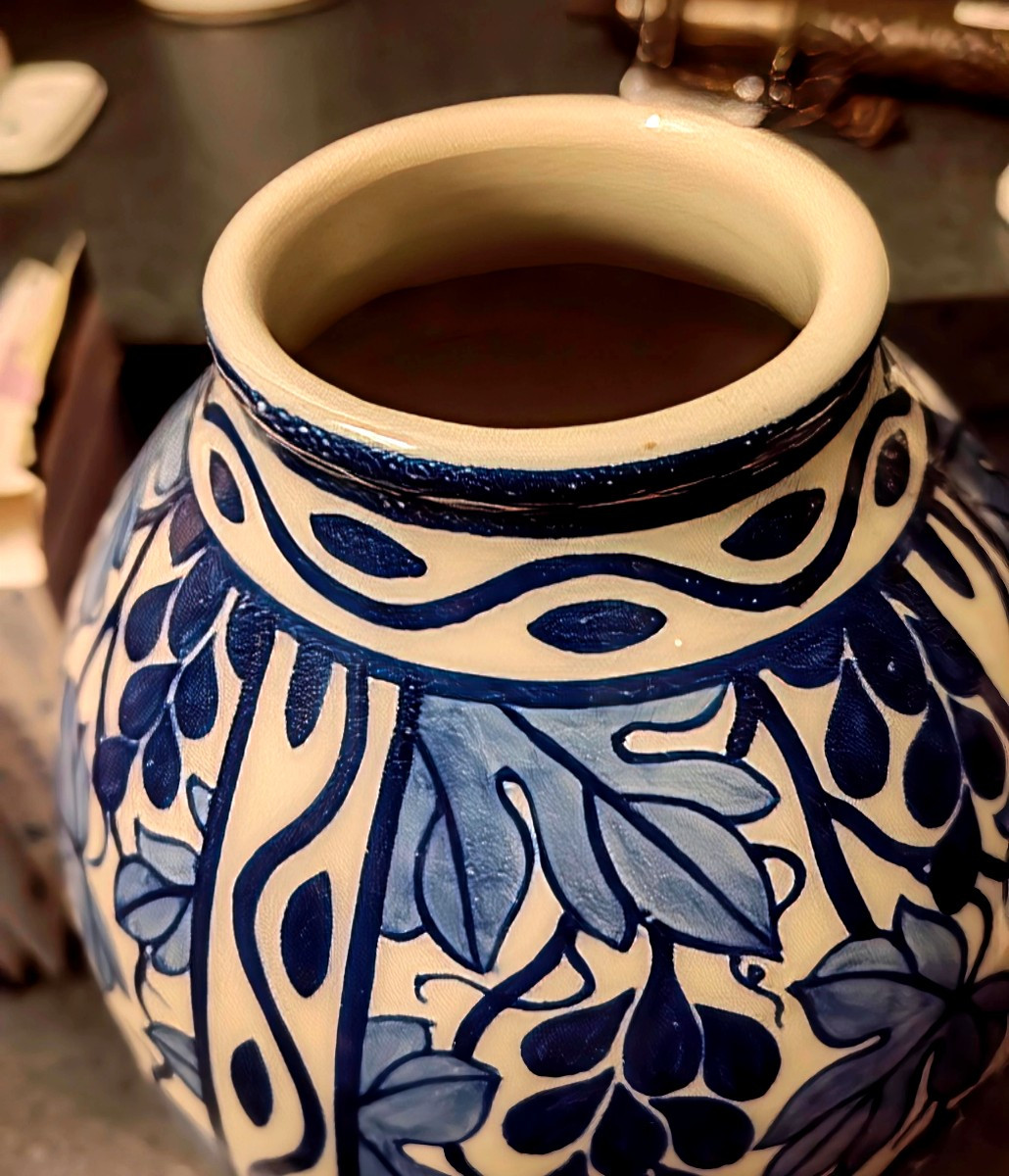 Stoneware Vase Signed Keramis Boch La Louviere, 20th Century Vine Leaves Decor-photo-4